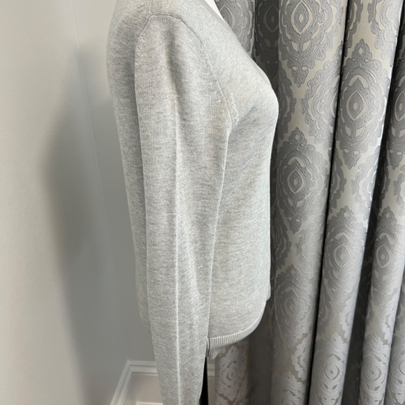 Banana Republic Pullover - Picture 13 of 14